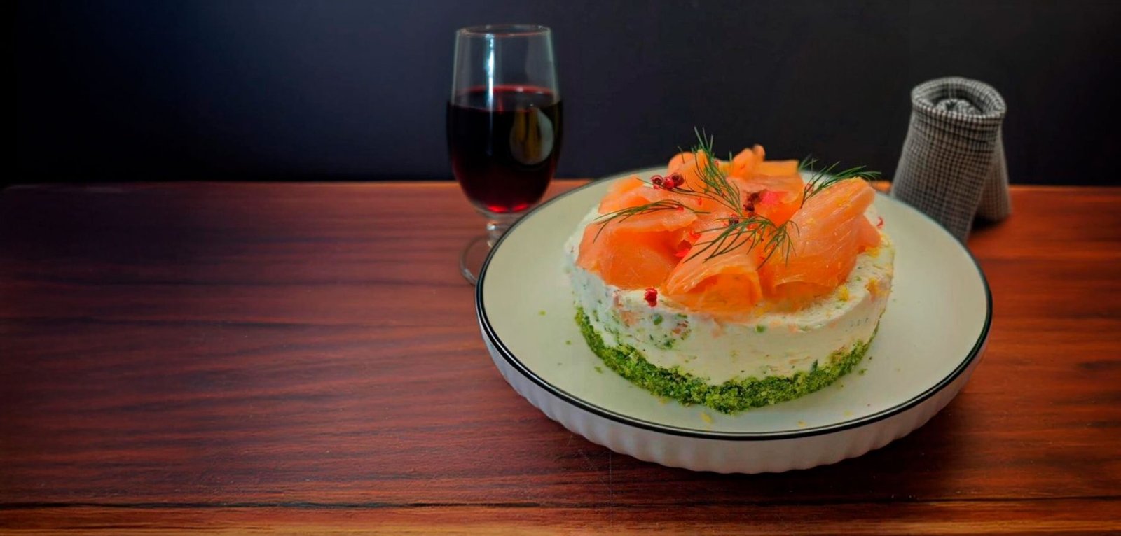 Cheesecake de Salmão: Um Aperitivo Perfeito!